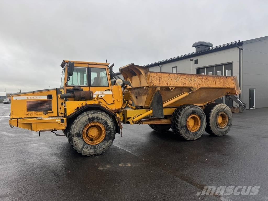 Volvo A 25 C 6x6 Σπαστό Dump Truck ADT