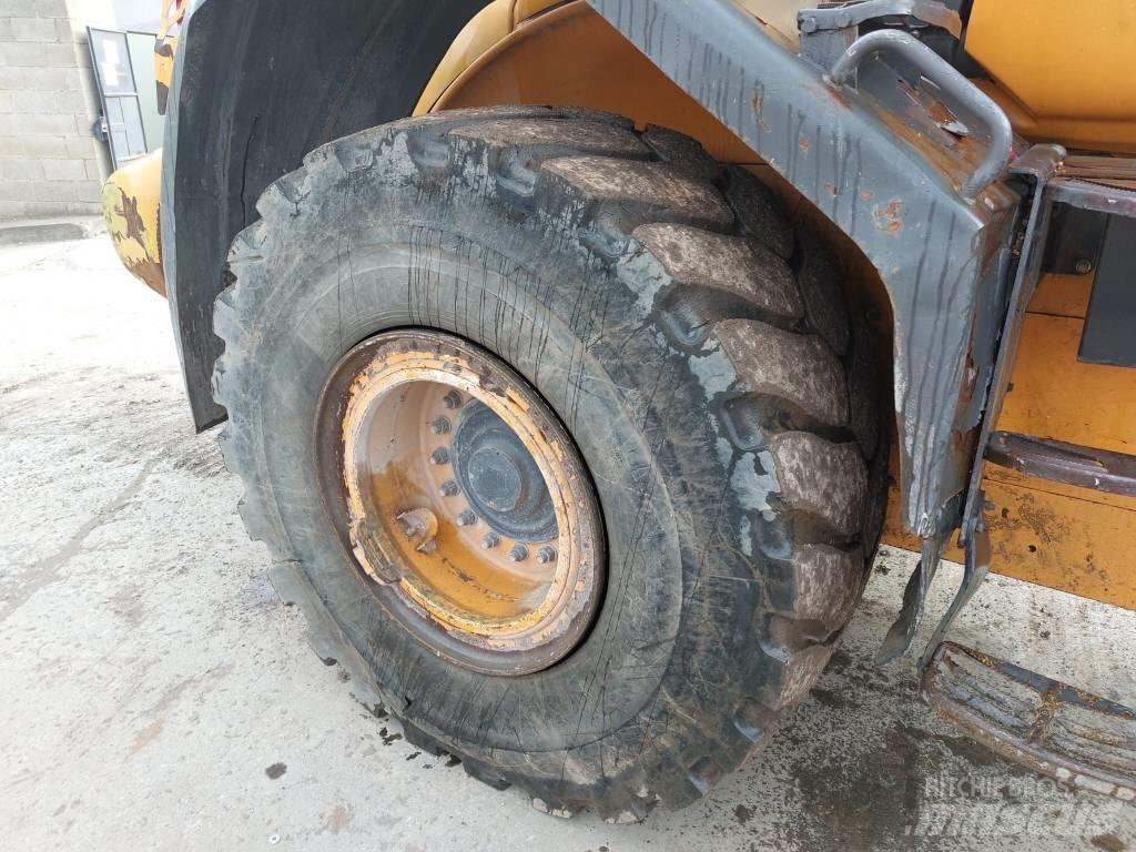 CASE 821 FXR Φορτωτές με λάστιχα (Τροχοφόροι)