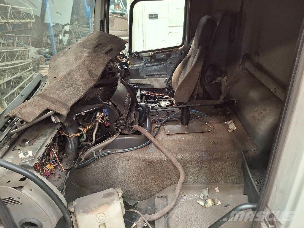 DAF CF 85.360 Καμπίνες και εσωτερικό