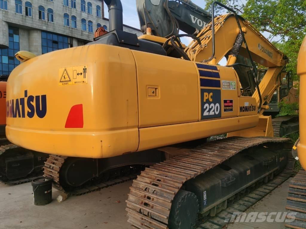 Komatsu PC 220-7 Εκσκαφείς με ερπύστριες