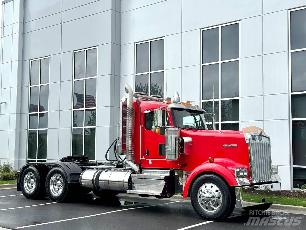 Kenworth W900 Τράκτορες