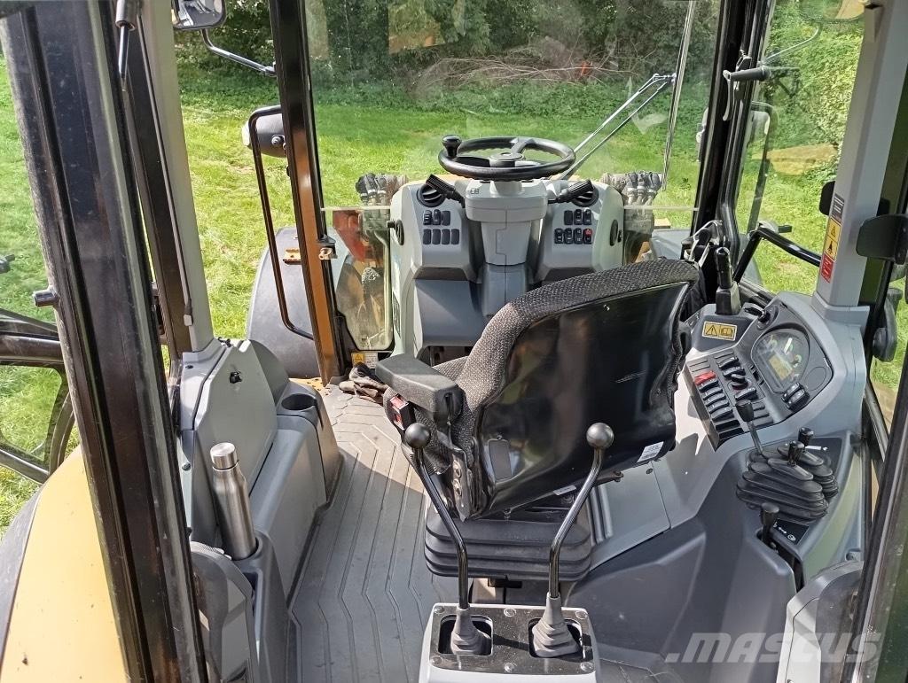 CAT 434 F Εκσκαφείς Φορτωτές τύπου JCB