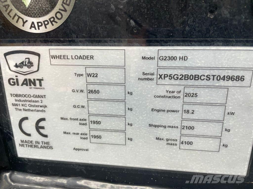 GiANT G2300 HD Φορτωτές με λάστιχα (Τροχοφόροι)
