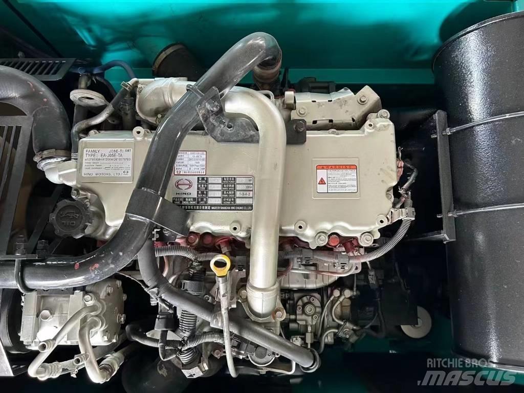 Kobelco SK200 Εκσκαφείς με ερπύστριες
