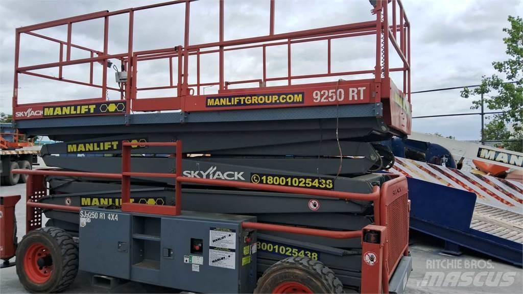 SkyJack 9250RT Ανυψωτήρες ψαλιδωτής άρθρωσης