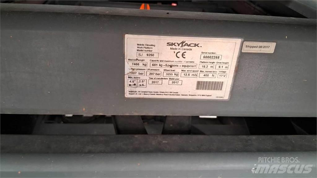 SkyJack 9250RT Ανυψωτήρες ψαλιδωτής άρθρωσης