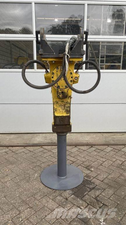 Epiroc SB452 Σφυριά / Σπαστήρες