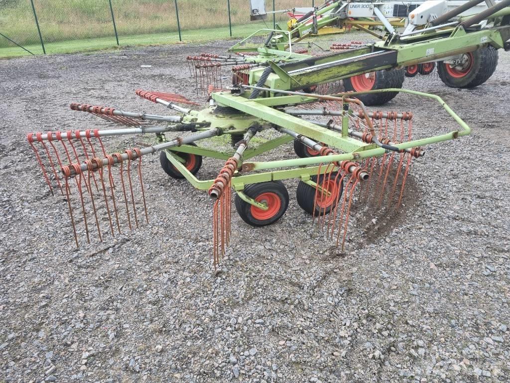 CLAAS Liner 3000 Αναμοχλευτήρες