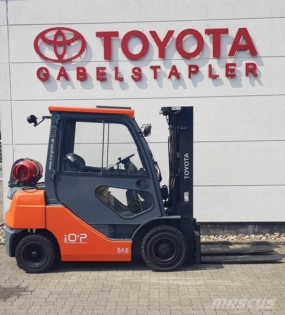 Toyota 02-8FGF25 Περονοφόρα ανυψωτικά κλαρκ με φυσικό αέριο LPG