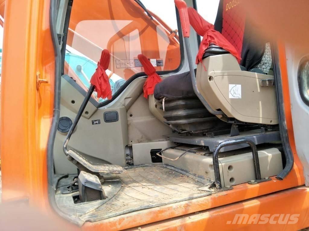 Doosan DX 225 LC Εκσκαφείς με ερπύστριες