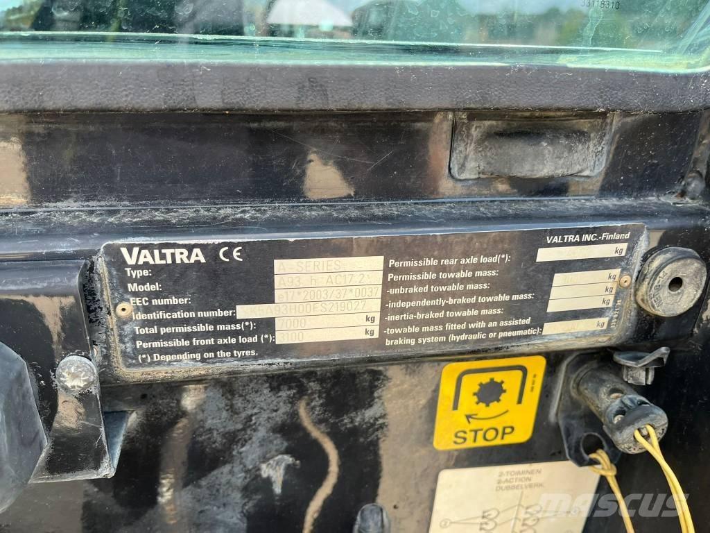 Valtra A 93 Τρακτέρ