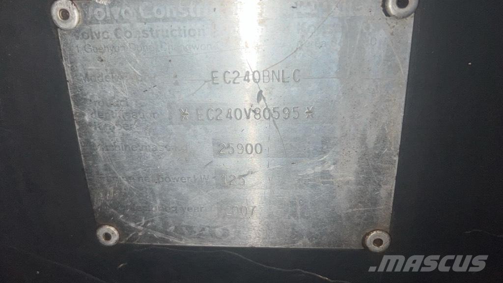 Volvo EC 240 B N LC Άξονες