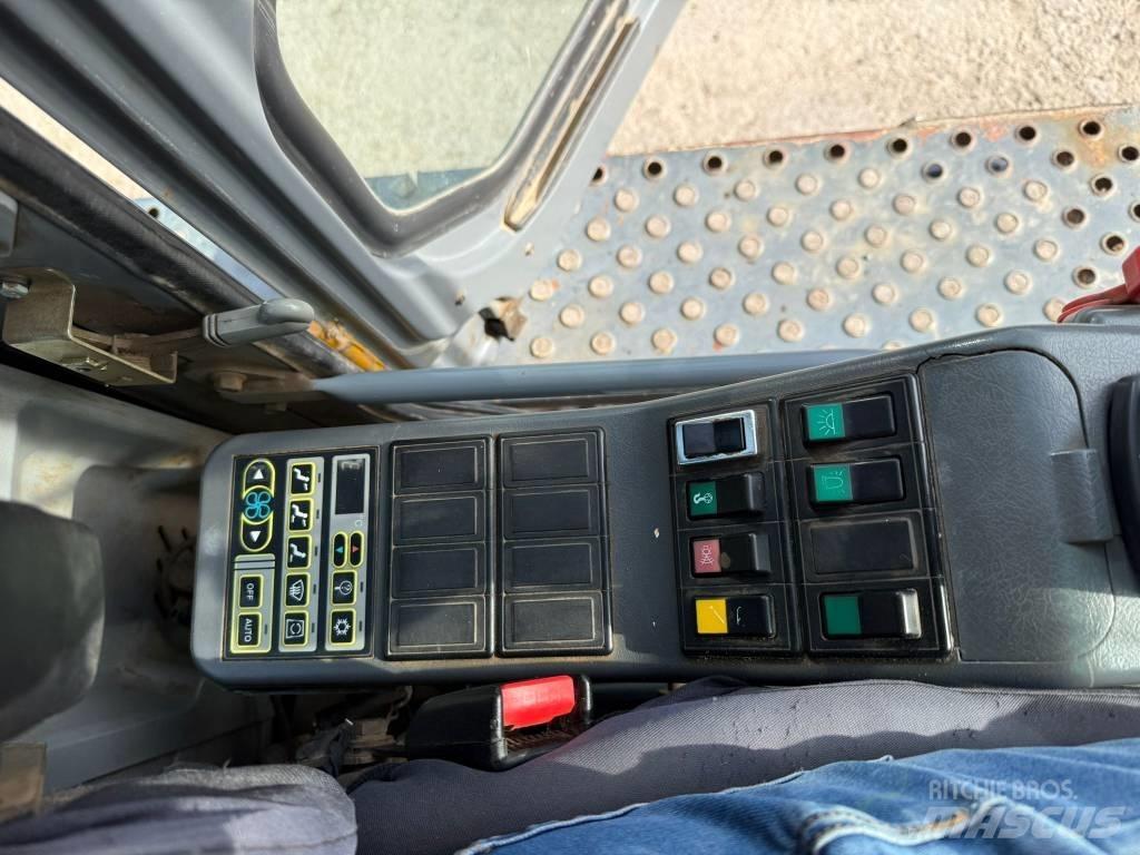 Volvo EC 360 B LC Εκσκαφείς με ερπύστριες