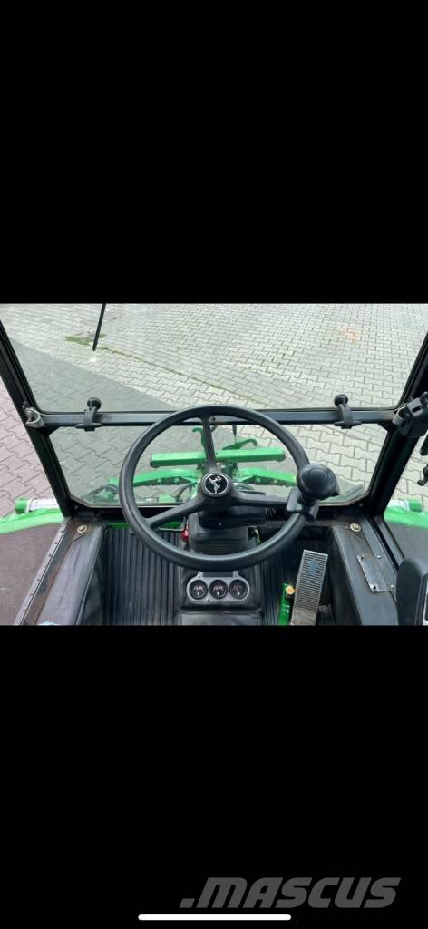John Deere 1905 Χορτοκοπτικά με καθιστό χειριστή