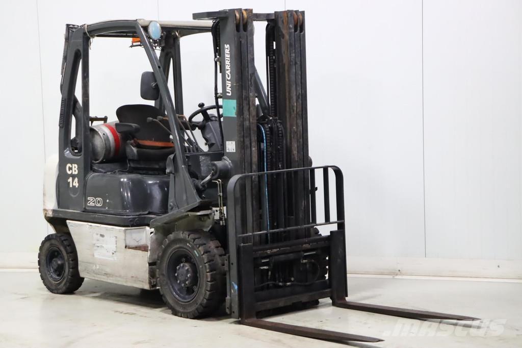 Nissan U1D2A20LQ Περονοφόρα ανυψωτικά κλαρκ με φυσικό αέριο LPG