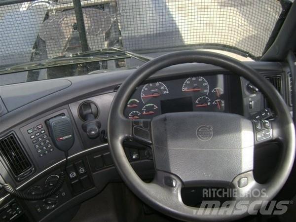 Volvo FH12 Φορτηγά Σασί