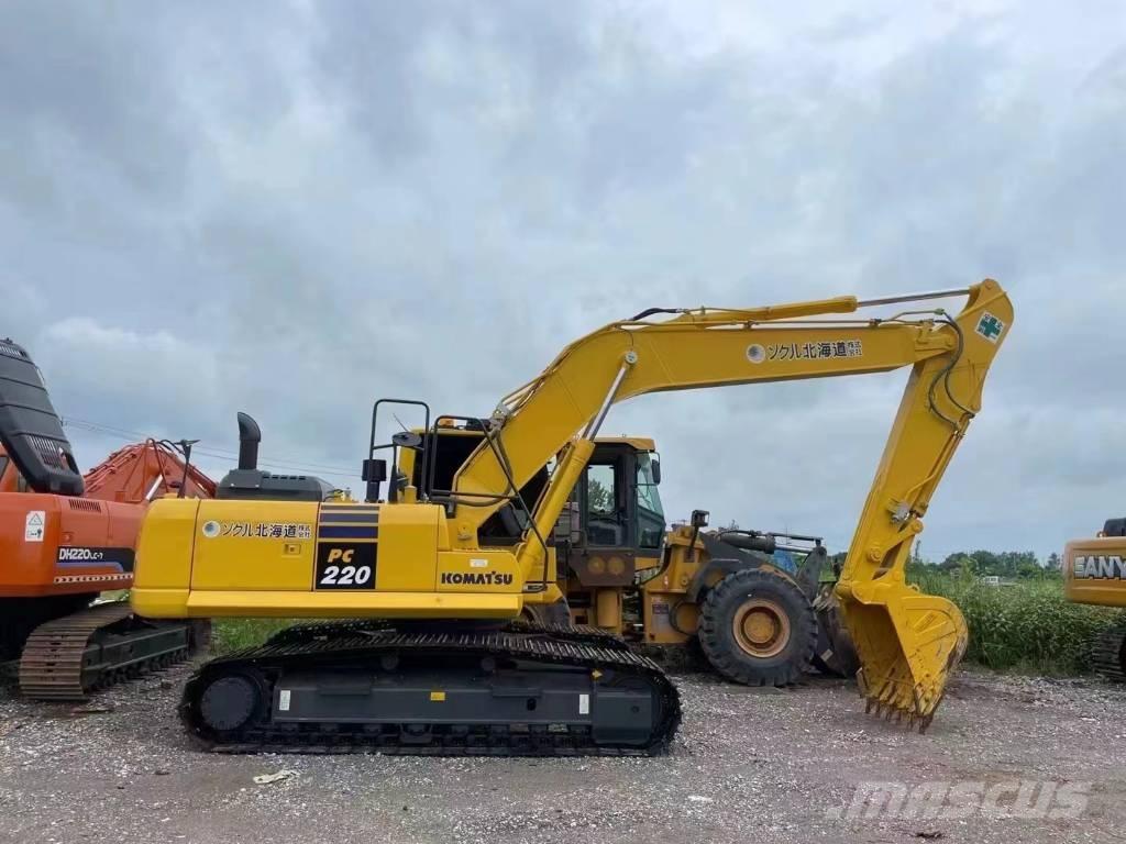 Komatsu PC220-8 Εκσκαφείς με ερπύστριες
