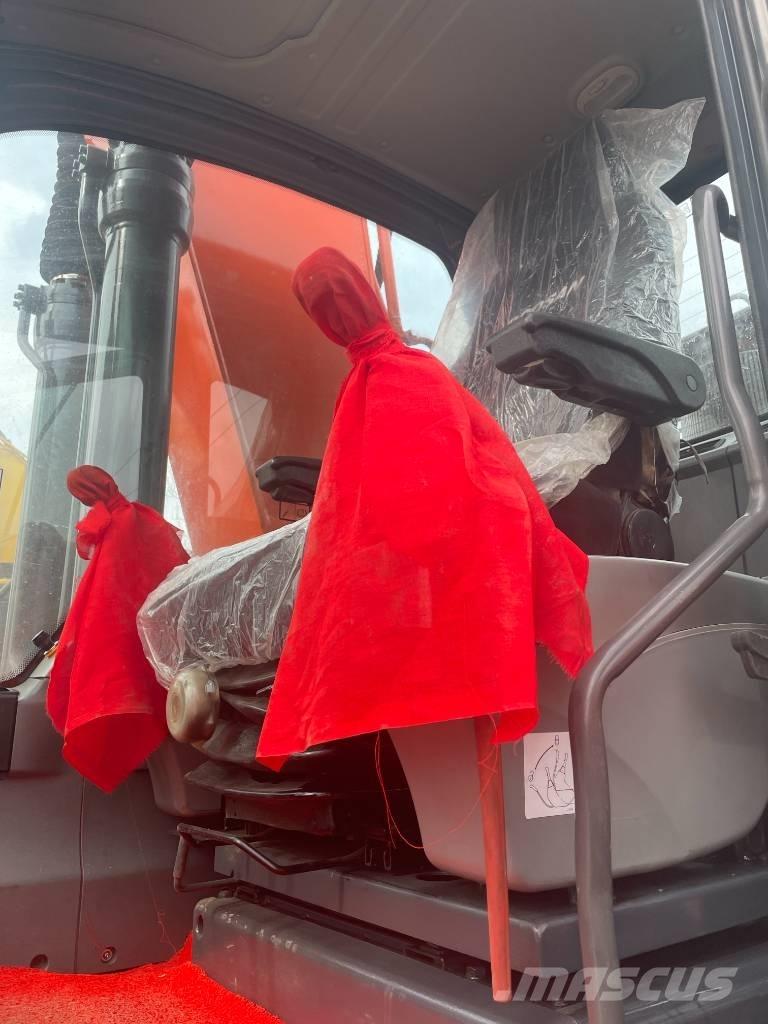 Doosan DX 225 Εκσκαφείς με ερπύστριες