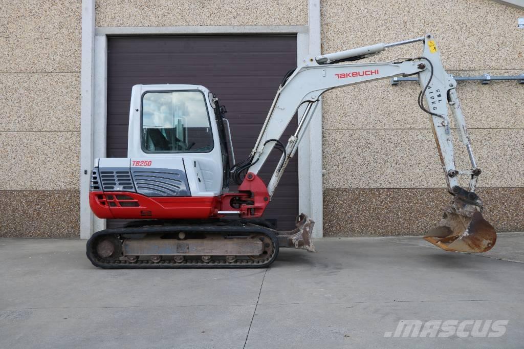 Takeuchi TB 250 Εκσκαφάκι (διαβολάκι) < 7t