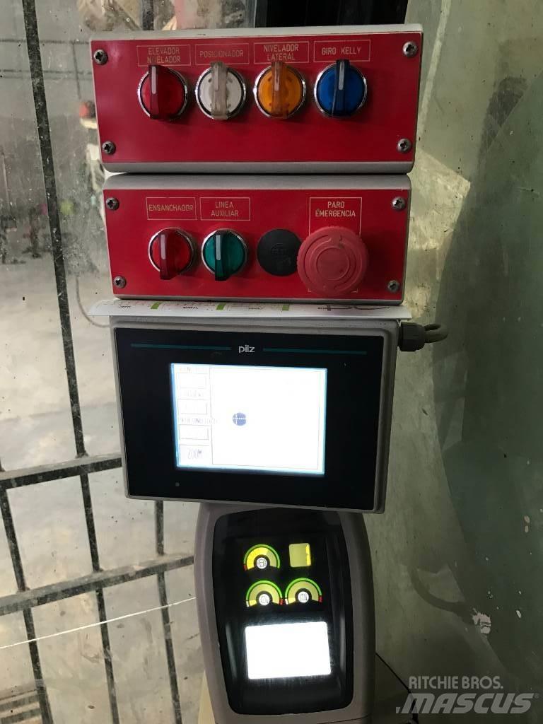 CAT 330 C Εκσκαφείς με ερπύστριες