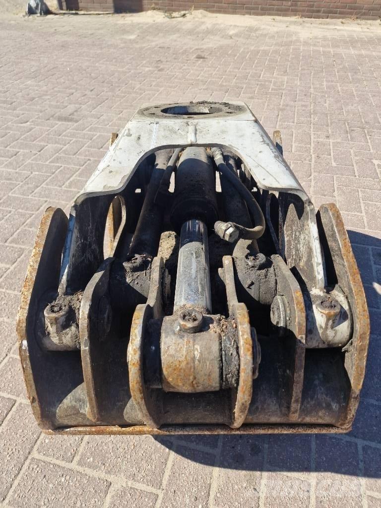 Komatsu G36 Δασοπονία - Άλλα