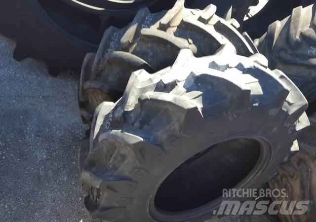  Pneus 12.4R20 Ελαστικά και ζάντες