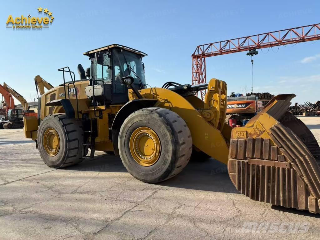 CAT 982 Φορτωτές με λάστιχα (Τροχοφόροι)