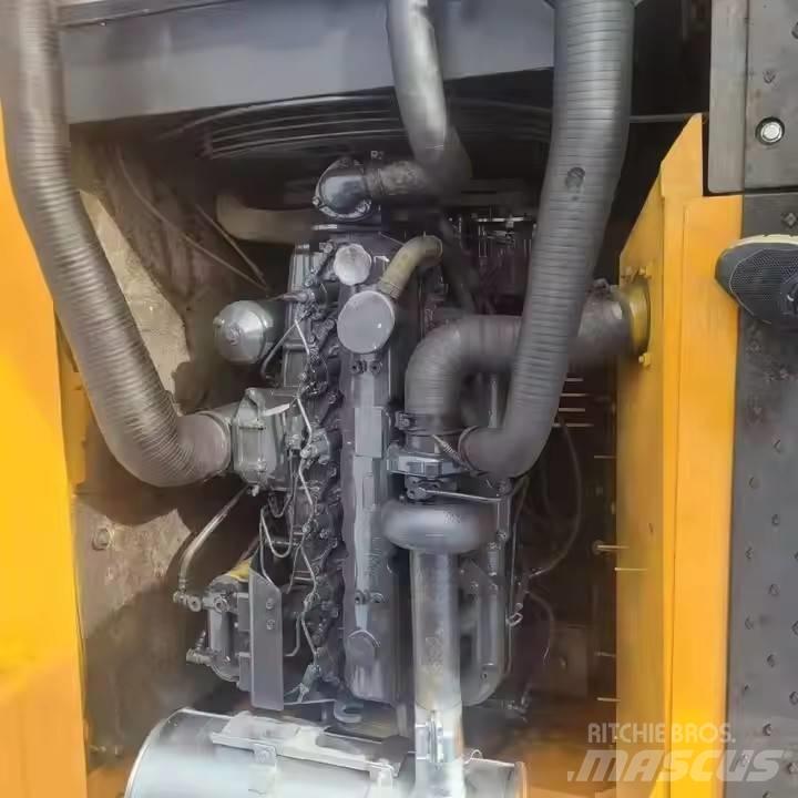 Hyundai 225 Εκσκαφείς με ερπύστριες