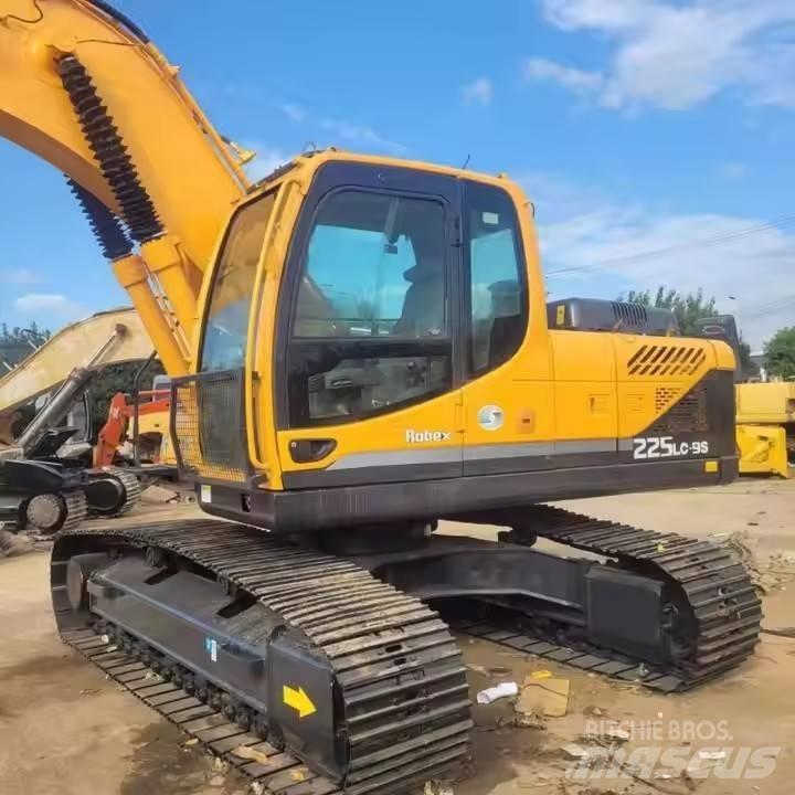 Hyundai 225 Εκσκαφείς με ερπύστριες