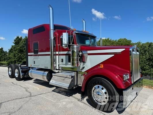 Kenworth W 900 Τράκτορες