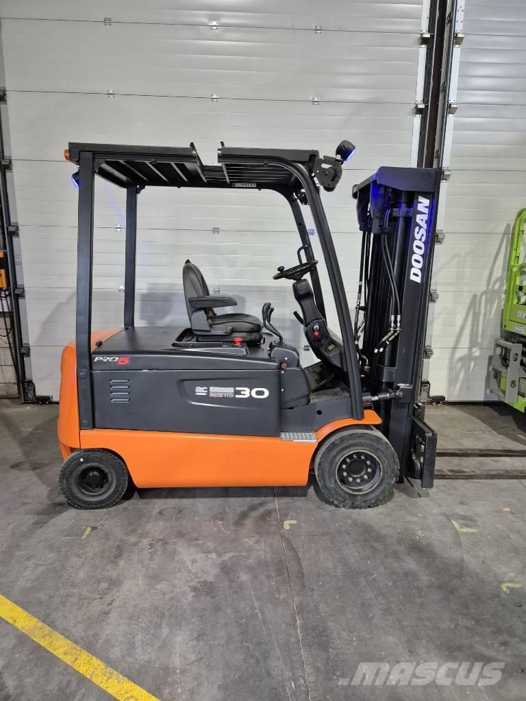 Doosan B 30 X-5 Ηλεκτρικά περονοφόρα ανυψωτικά κλαρκ
