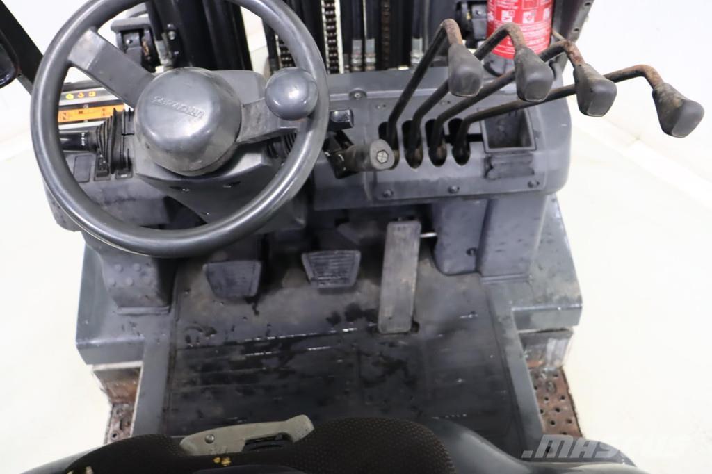 Nissan U1D2A20LQ Περονοφόρα ανυψωτικά κλαρκ με φυσικό αέριο LPG