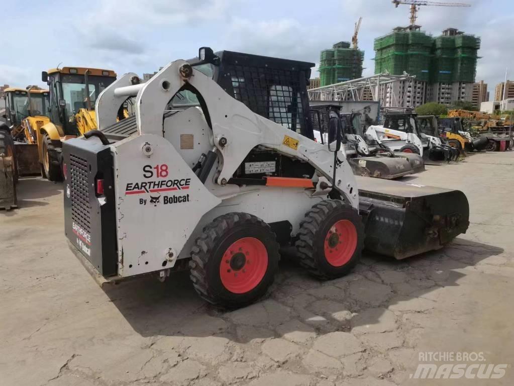 Bobcat S 16 Φορτωτάκια