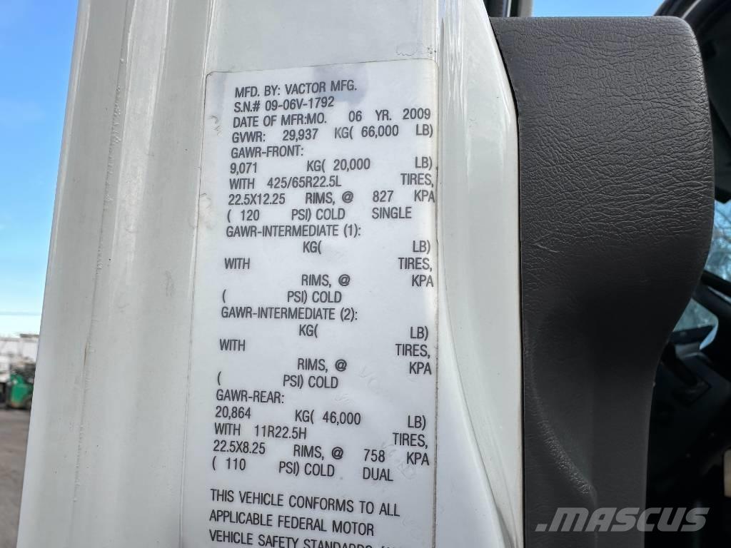 International 7500 Αποφρακτικά οχήματα