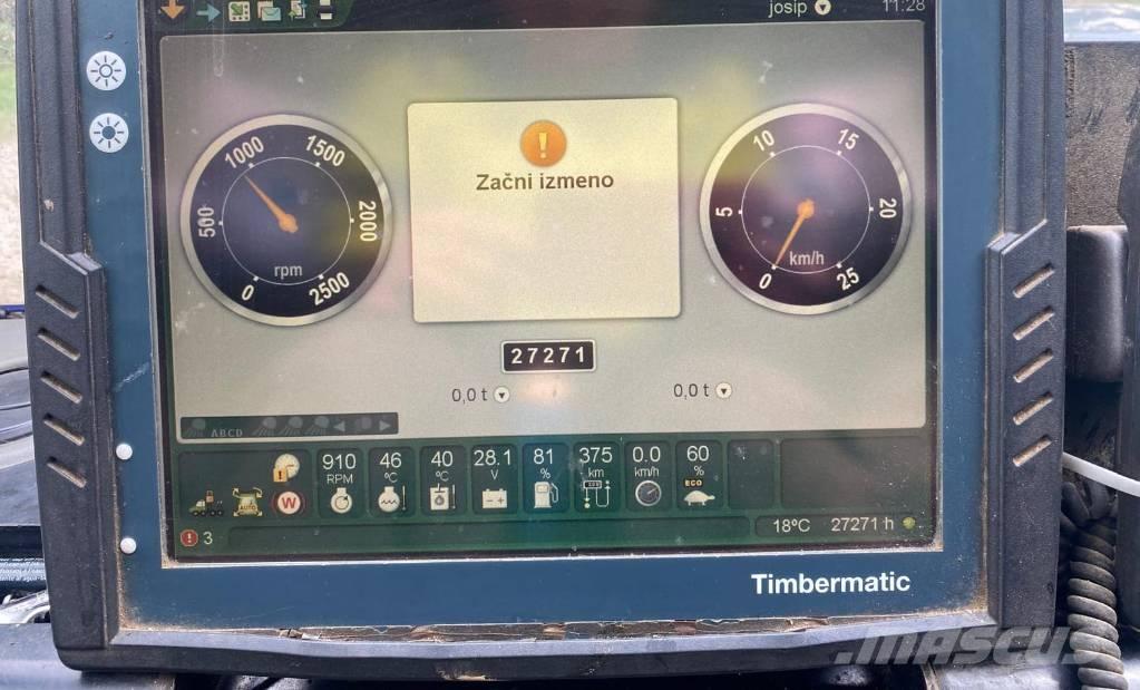 John Deere 1110 E Μεταφορείς ξυλείας