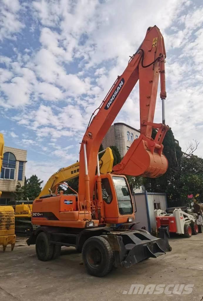 Doosan DH 210 W-7 Εκσκαφείς με τροχούς - λάστιχα
