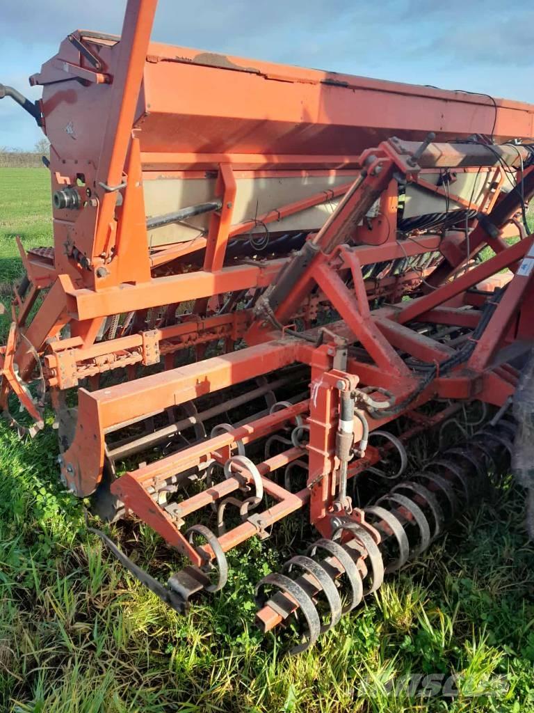 Kuhn Integra 4000 Συνδυαστικοί σπορείς