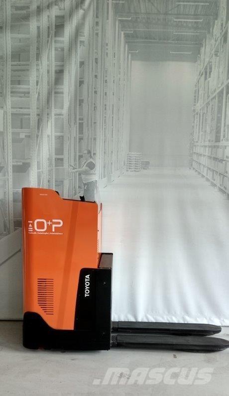 Toyota LSI200 Παλετοφόρα πεζού χειριστή με ιστό