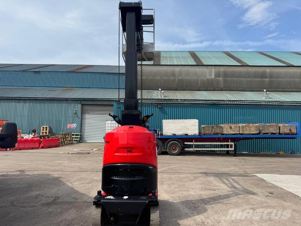 Manitou 100 VJR Ανυψωτήρες με κατακόρυφους πυλώνες