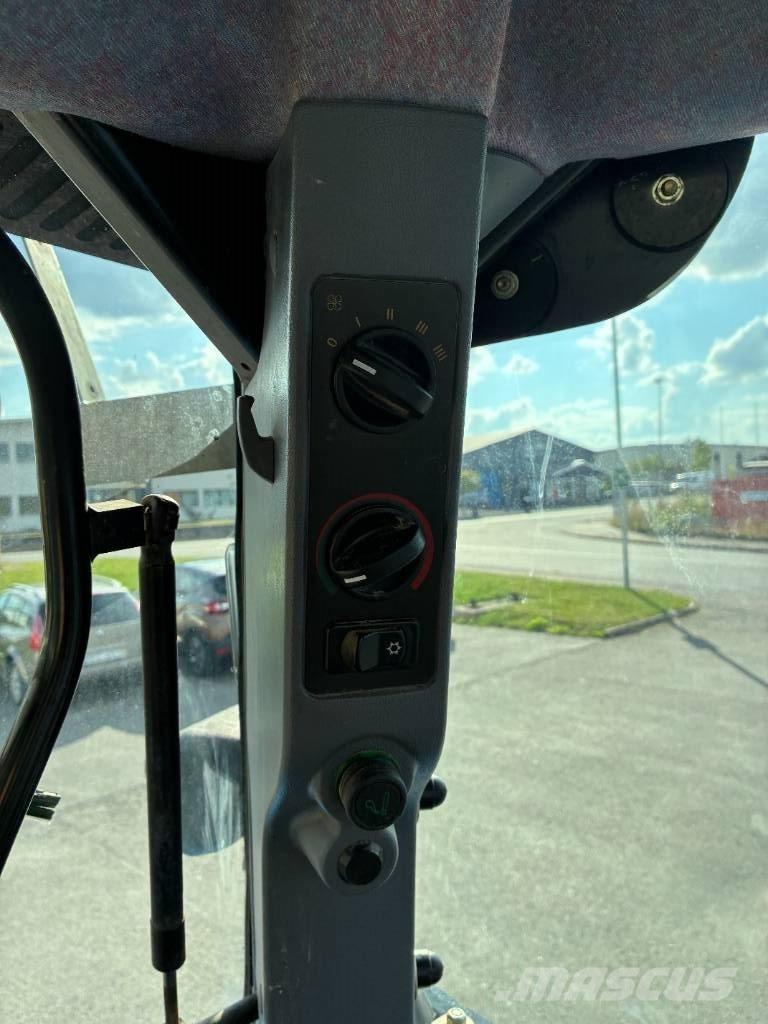 New Holland TS 130 A Τρακτέρ