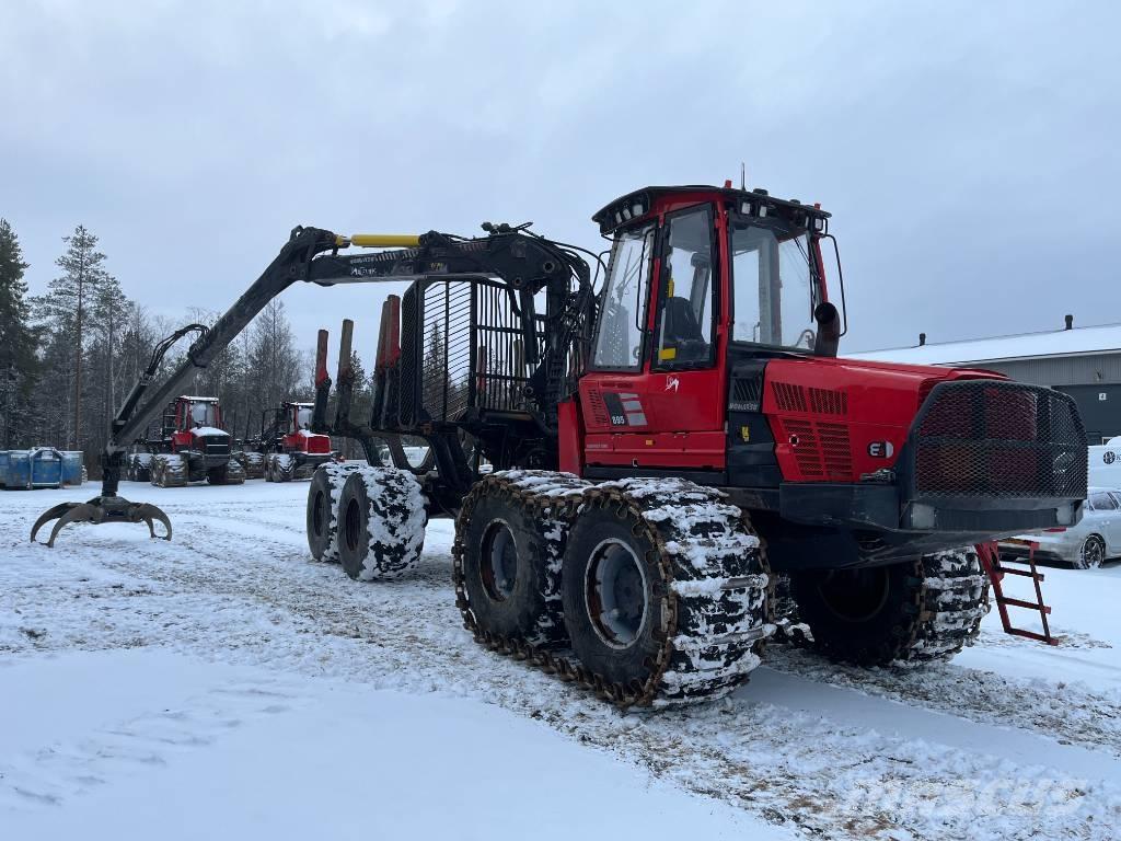 Komatsu 895 Μεταφορείς ξυλείας