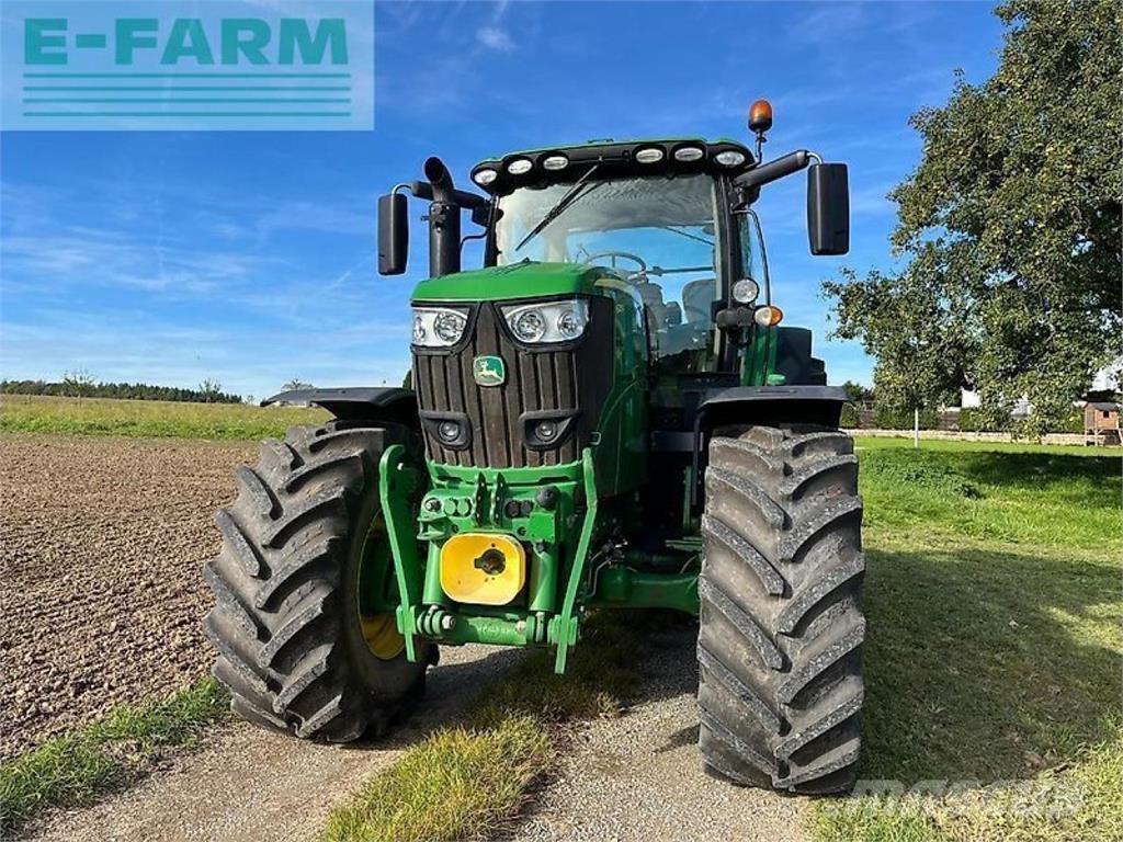 John Deere 6215r Τρακτέρ