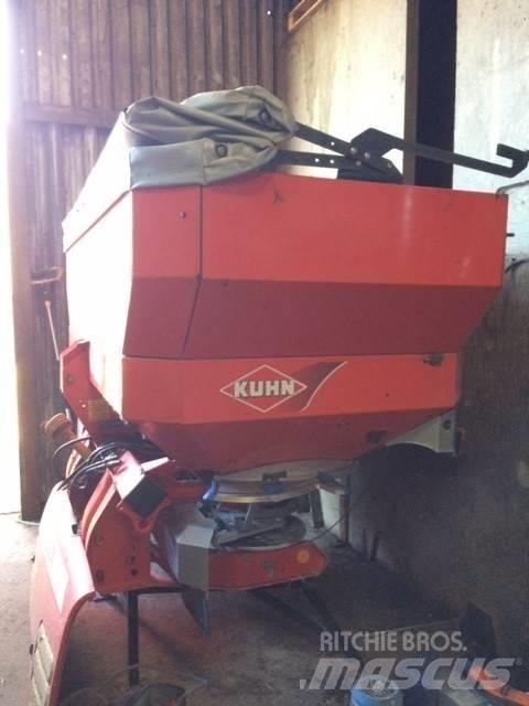 Kuhn Axis 30.1D Διαστρωτήρες ανοργάνων