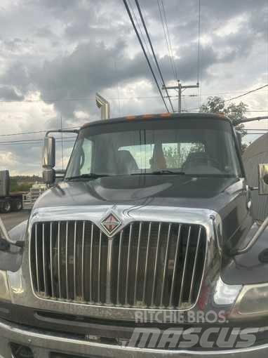 International 4400 Τράκτορες