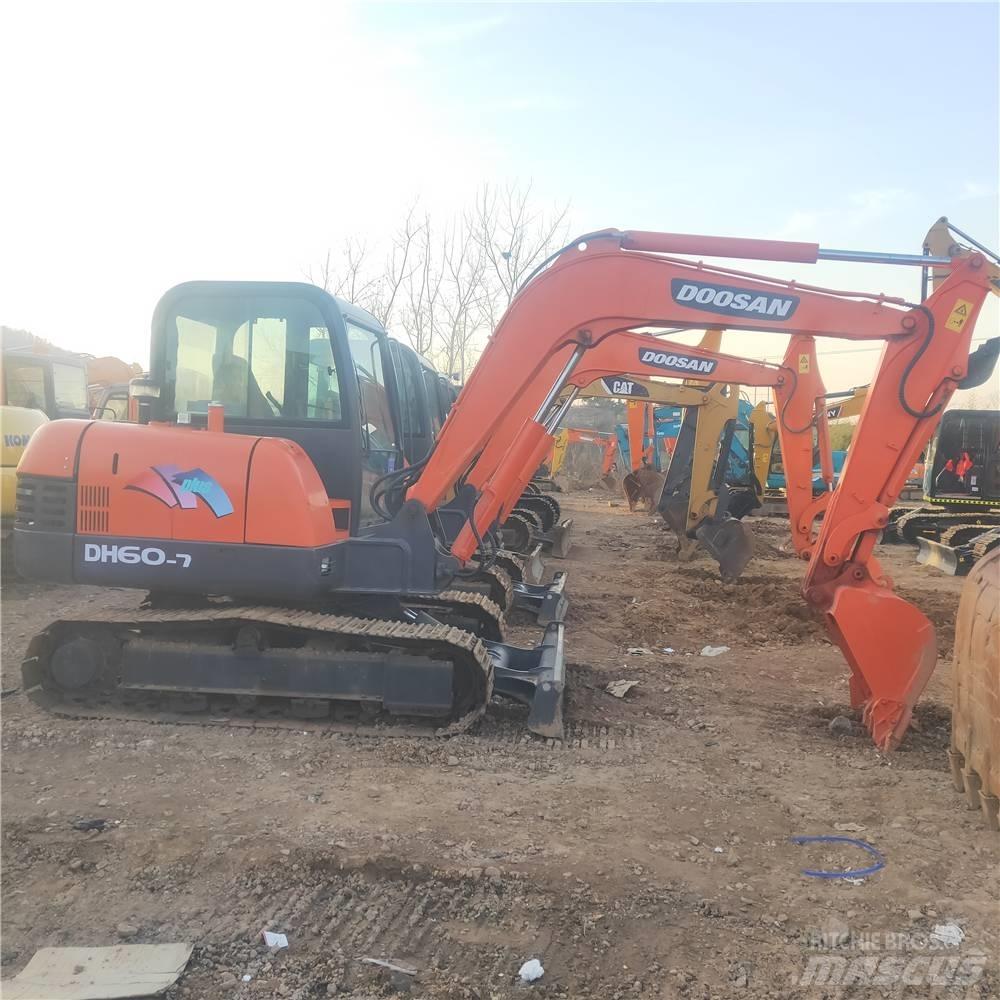 Doosan DH60-7 Εκσκαφείς με ερπύστριες