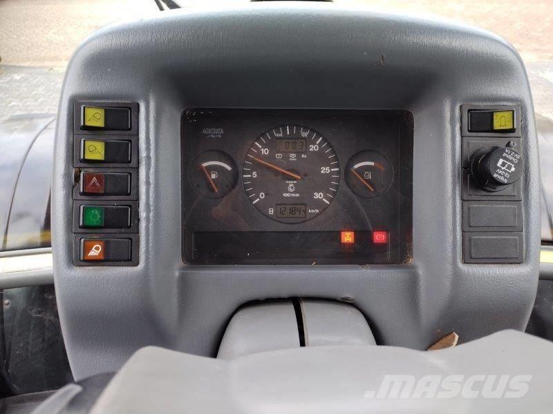 Valtra 6850 Τρακτέρ