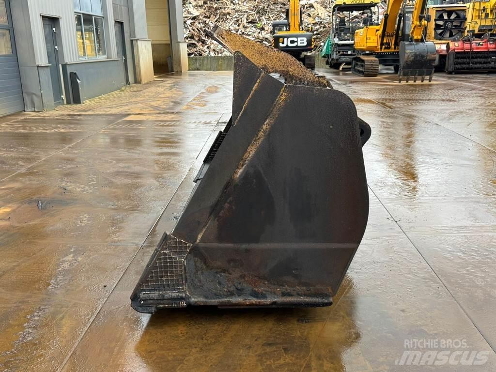 CAT Bucket CAT 980 Κουβάδες