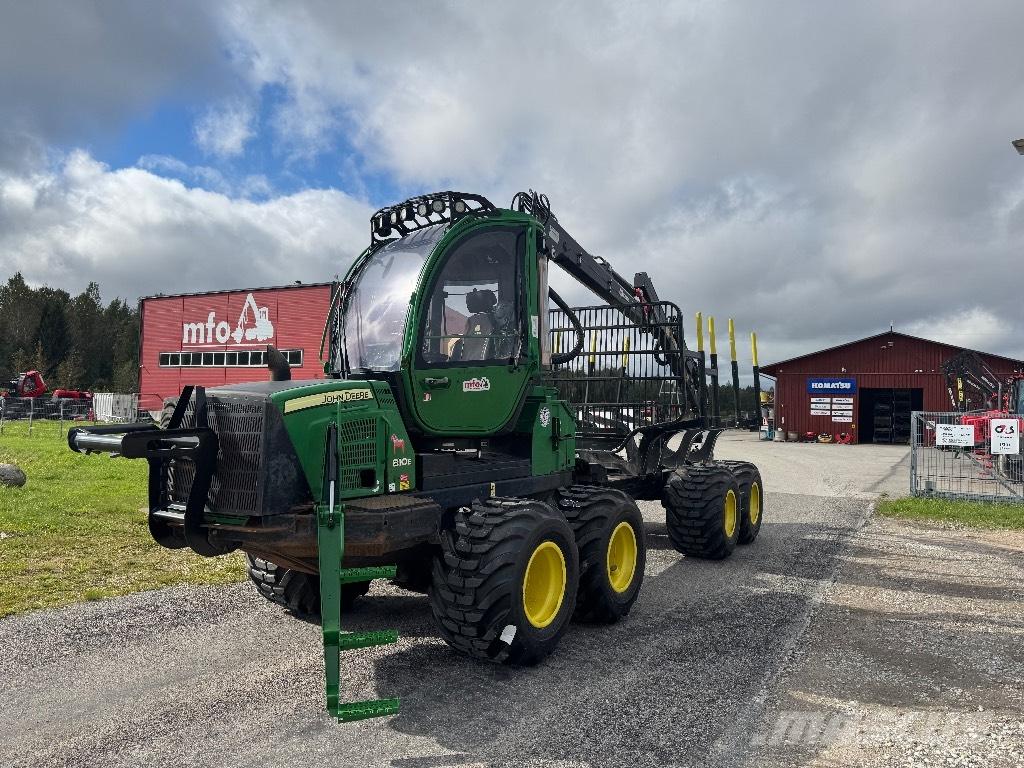 John Deere 810 E Μεταφορείς ξυλείας