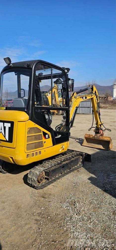 CAT 302.2 D Εκσκαφάκι (διαβολάκι) < 7t