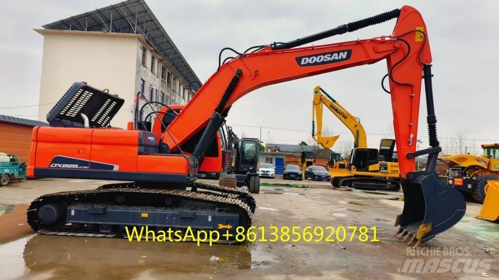 Doosan DX 225 Εκσκαφείς με ερπύστριες